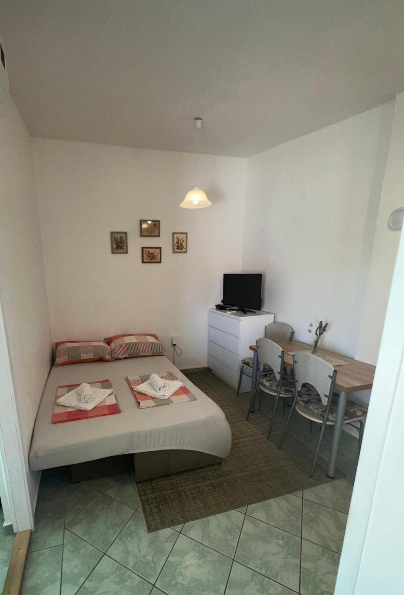 Apartmani Matovina Vir Exteriér fotografie