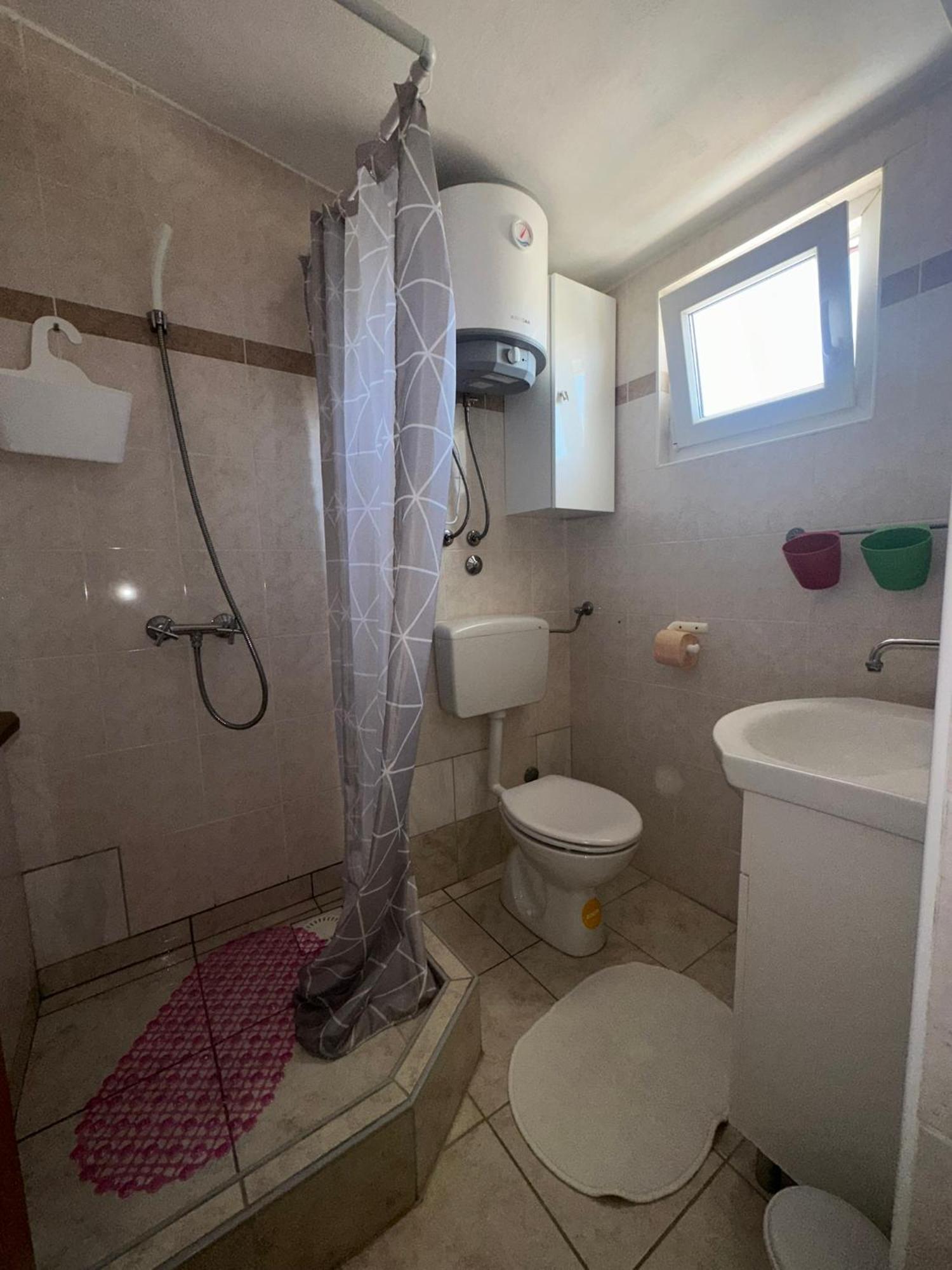 Apartmani Matovina Vir Exteriér fotografie